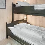 펜션 Lovely In With Sauna 헴세달